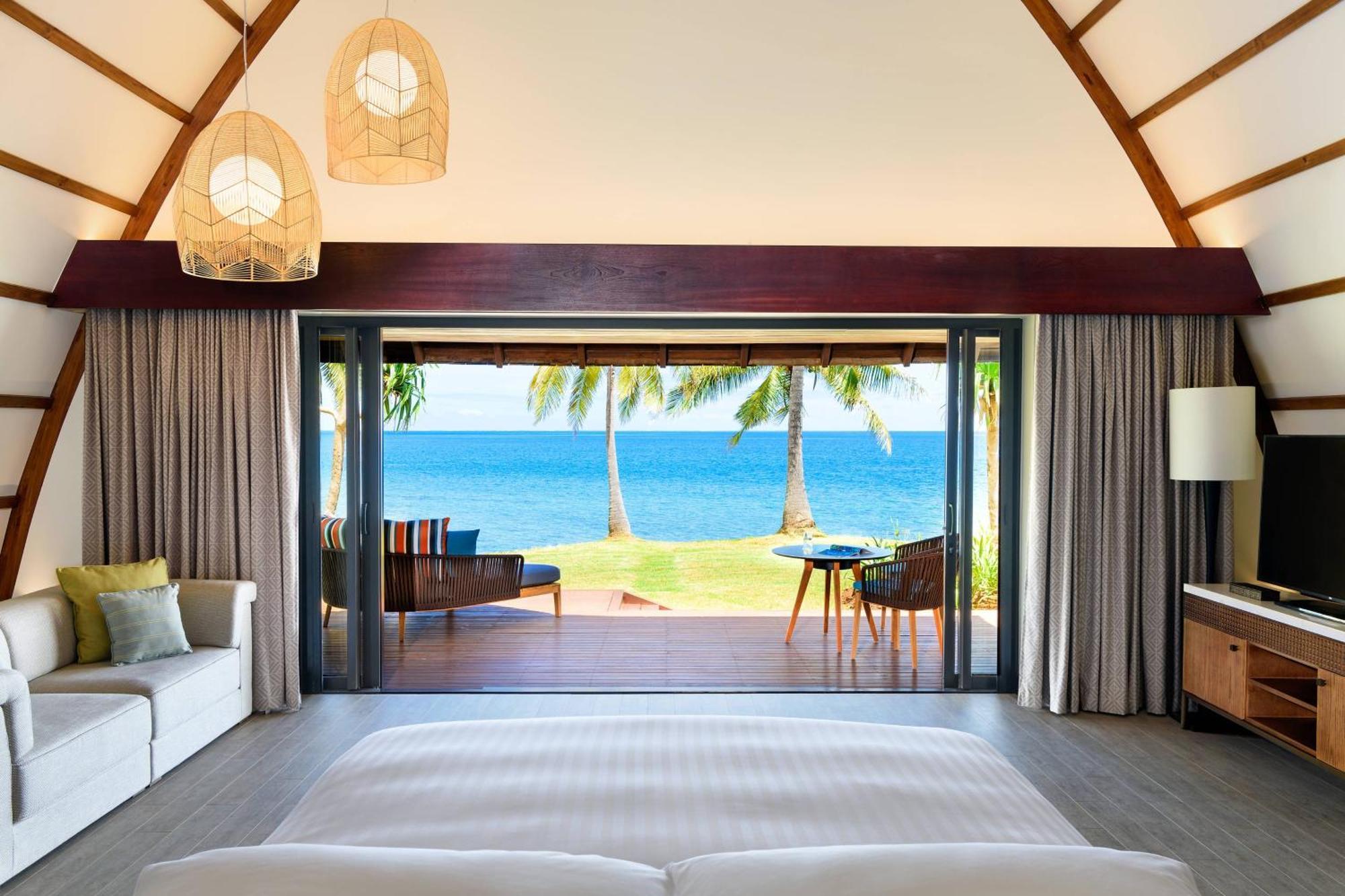 Fiji Marriott Resort Momi Bay Eksteriør billede Beachfront Pool Villa