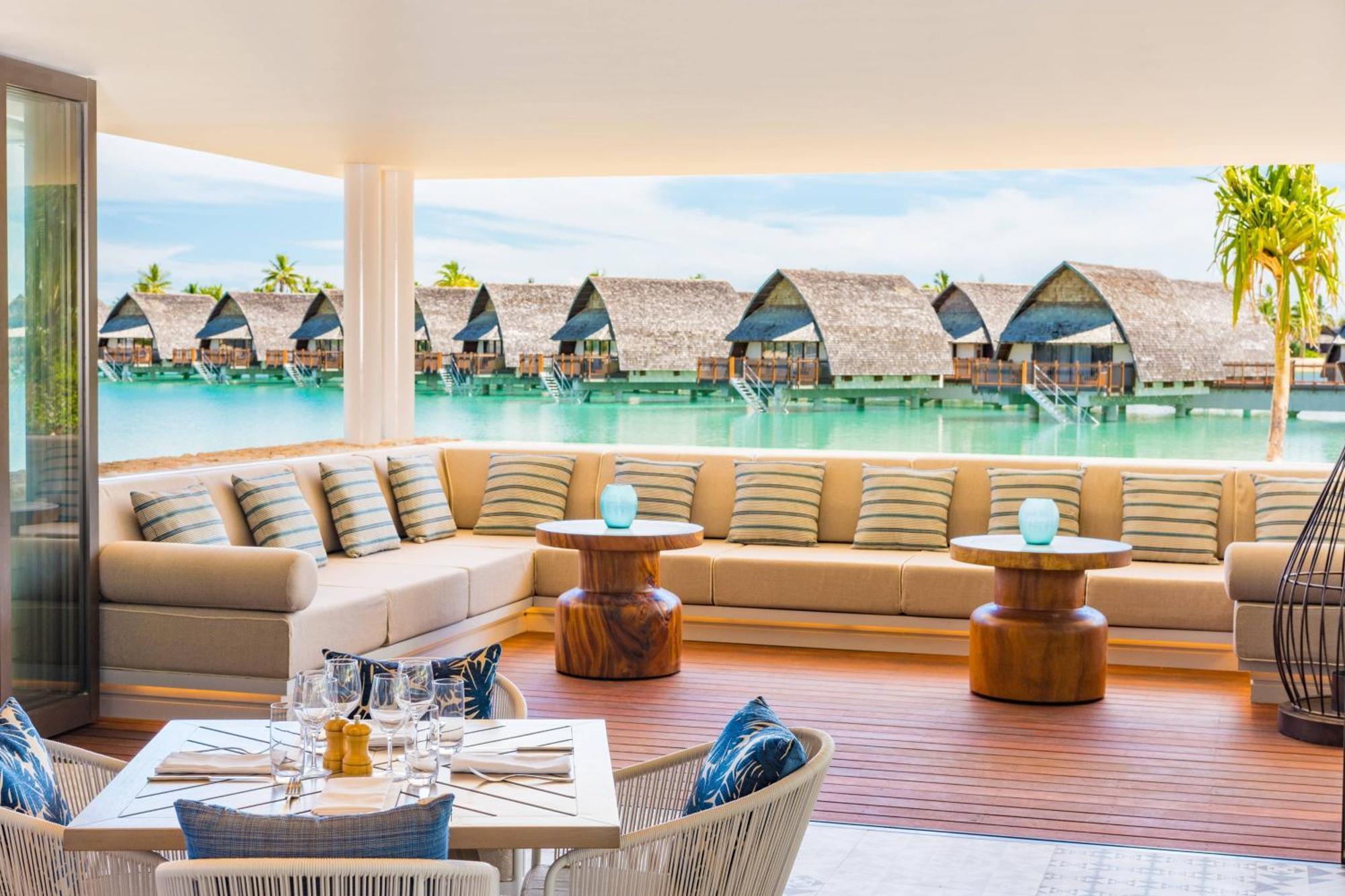Fiji Marriott Resort Momi Bay Eksteriør billede Overwater Villa
